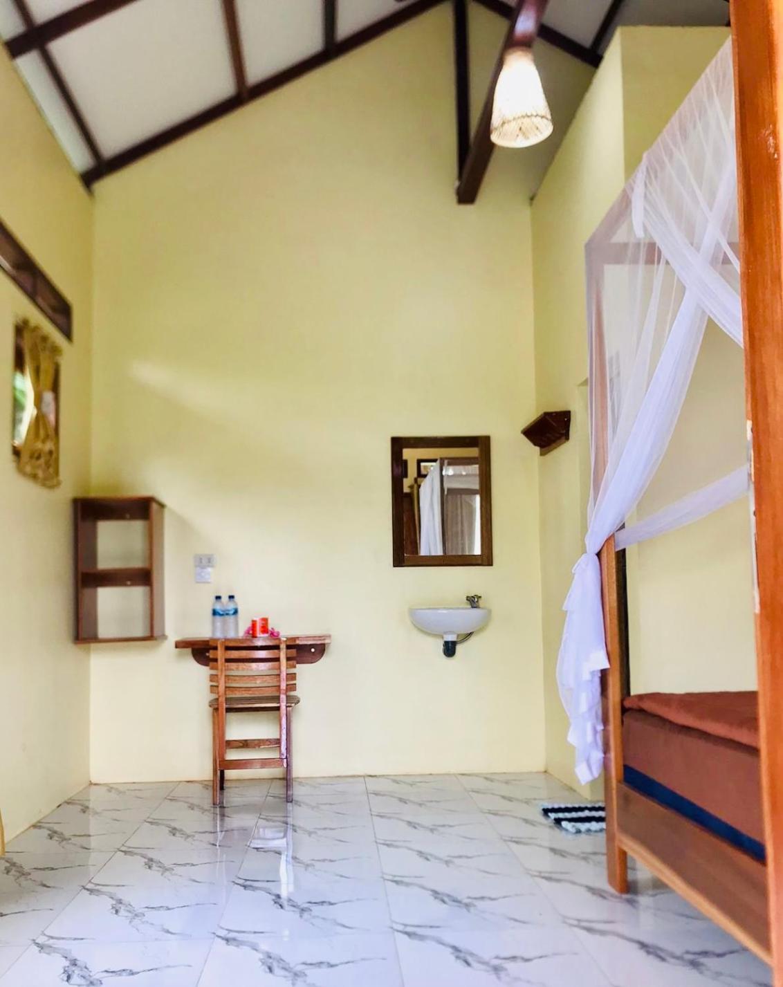 R5 Keramba Inn Bukit Lawang Bagian luar foto
