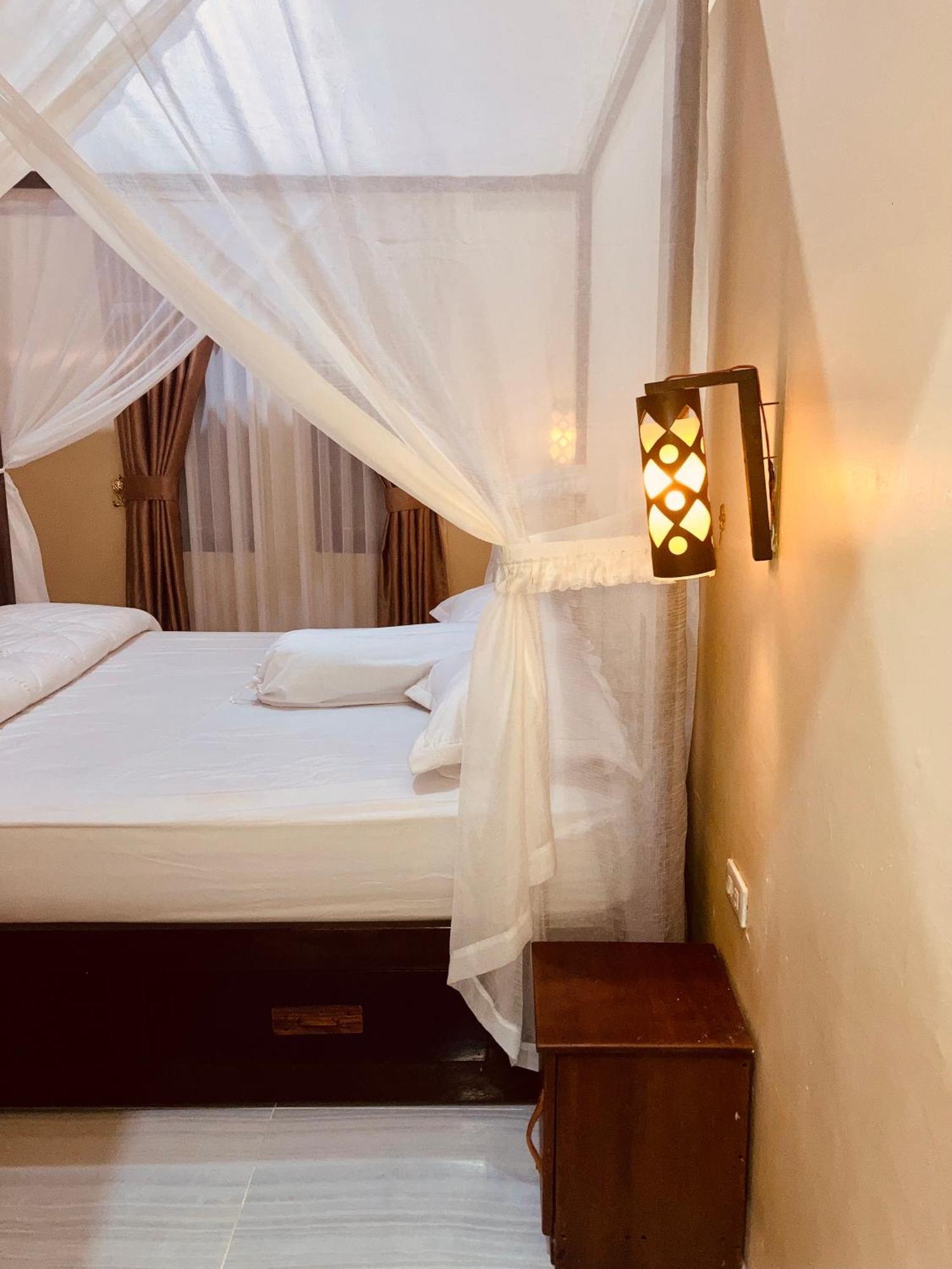 R5 Keramba Inn Bukit Lawang Bagian luar foto